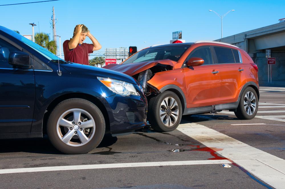 Car accident in Kearny Mesa intersection